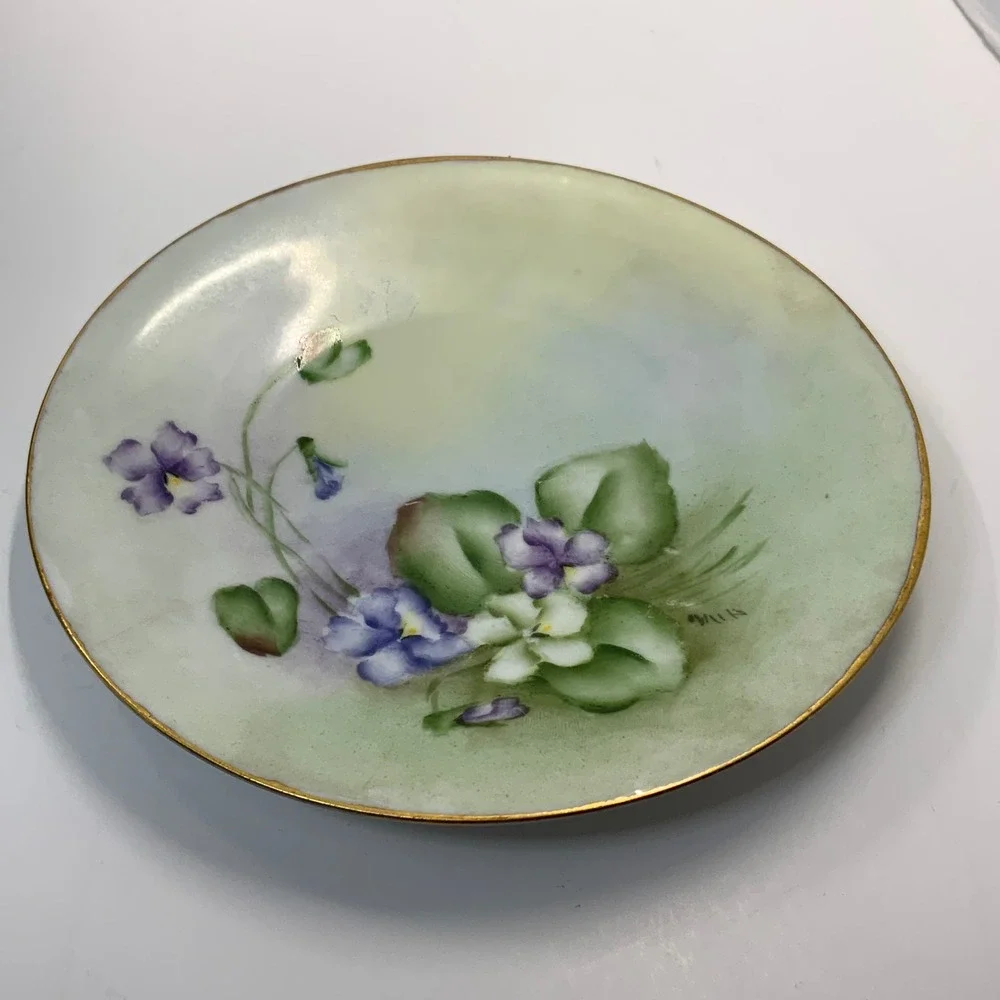 Vintage Hutschenreuther Favorite Bavaria Hand Painted Porcelain Violets 5.75in